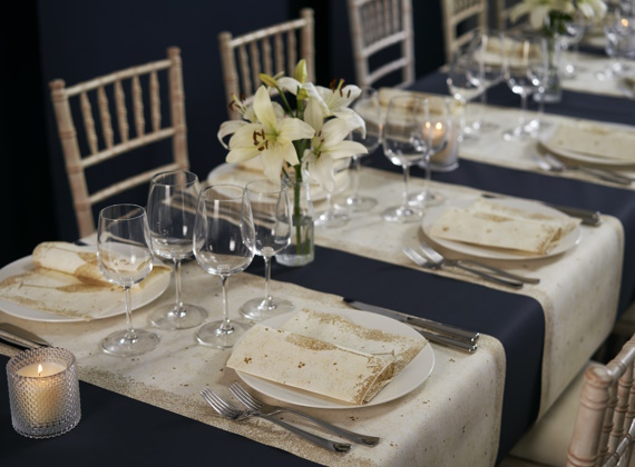 Tischläufer, Servietten und Co. von Duni für Silvester