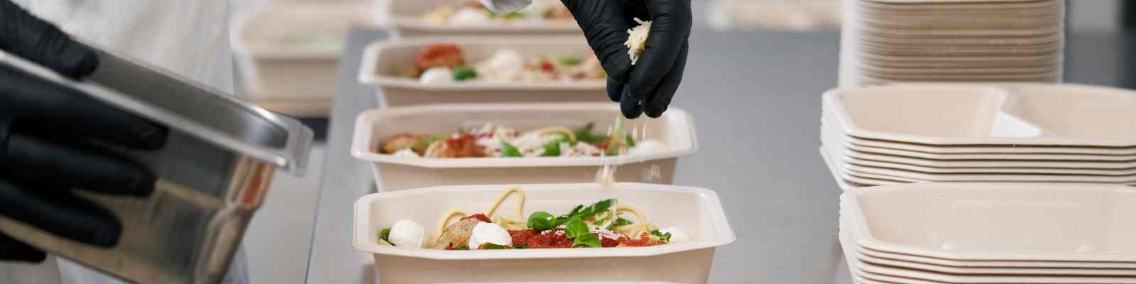 Duniform Sealing trays for your takeaway business | at Duni Austria
